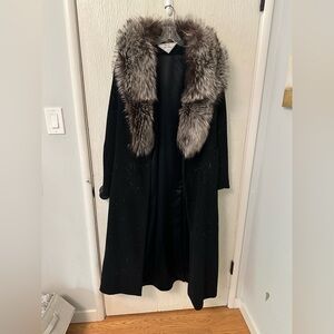 Vintage Sam-Rone Oscar d Or french cashmere/wool coat with removable Fox collar